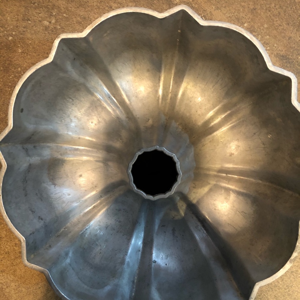 Antique Bundt Pan by Northland Aluminum of Minneap